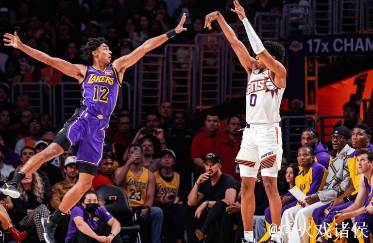 浓眉35分詹姆斯21+8 湖人22分逆转奇迹战胜太阳 浓眉35分詹姆斯21+8 湖人22分逆转奇迹战胜太阳